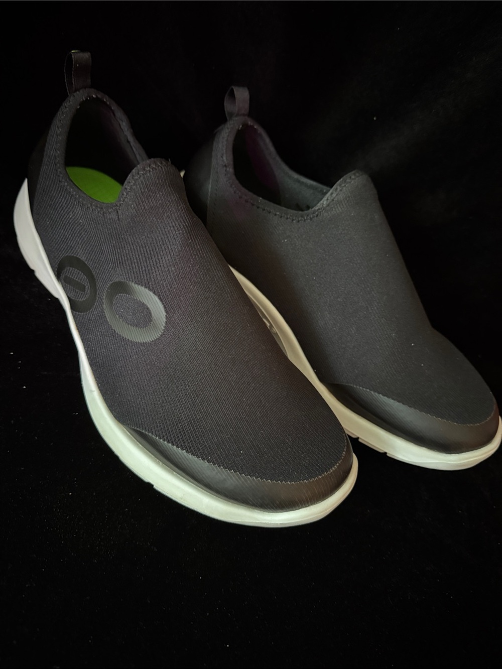 OOFOS - Picture 2 of 7